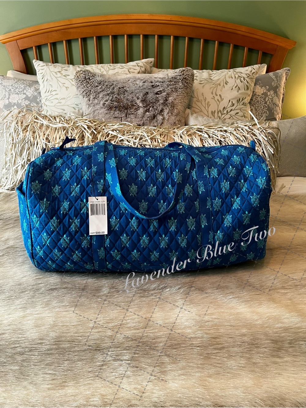 New VERA BRADLEY Marine Large Lightweight Travel Duffle Bag Zipper Carryon Blue